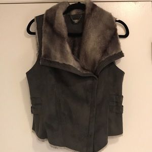 Bebe faux fur/suede grey vest size m